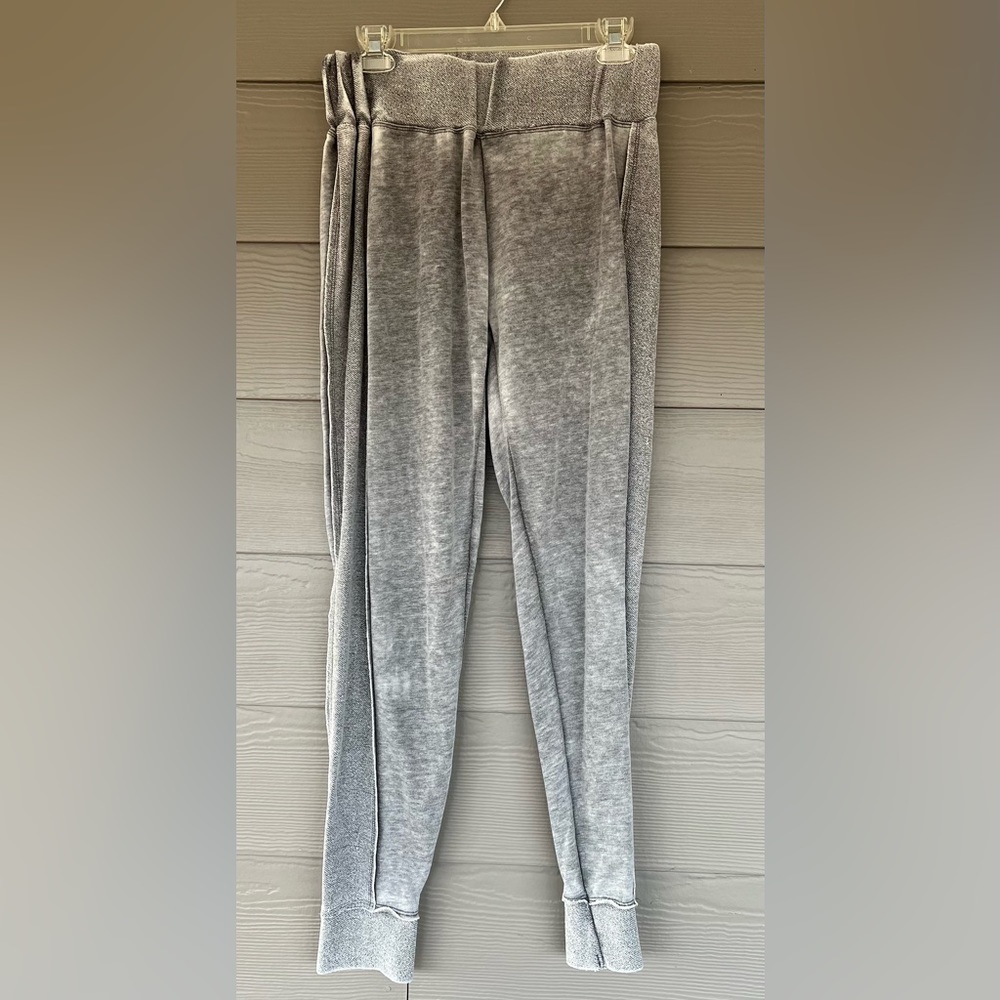 Neon Buddha sweatpants, size L, grey.